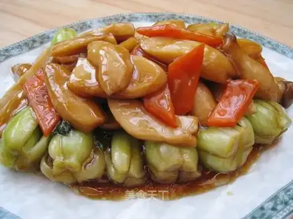 Green vegetables and mushrooms in oyster sauce