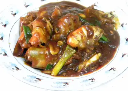 Shrimp in tomato sauce