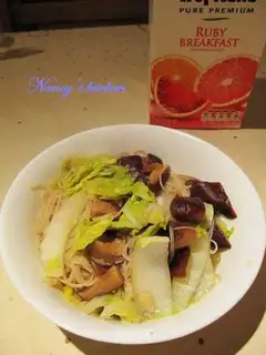 Garlic, vermicelli, cabbage