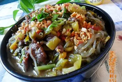 Spicy Chinese cabbage beef powder