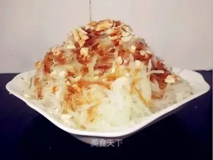 Shredded papaya salad