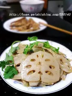 Sweet and sour lotus root