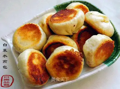 Fried buns with cabbage