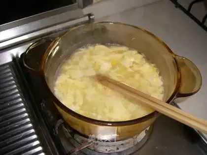 Corn egg flower soup