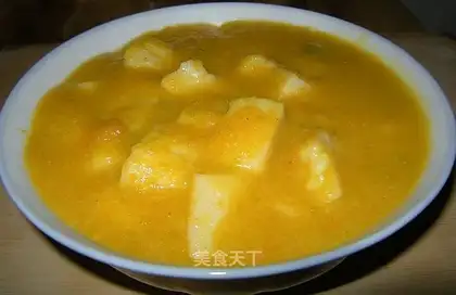 Pumpkin noodle soup