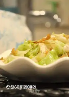 Garlic preserved shrimp and cabbage
