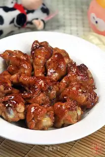 Sauce roasted chicken wings