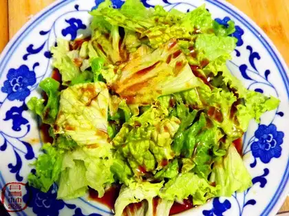 lettuce in sesame sauce