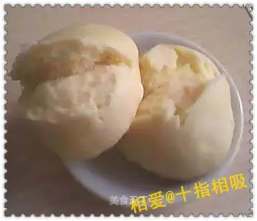 Small steamed buns with milk fragrance