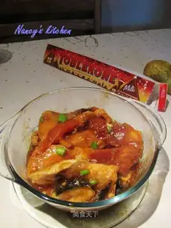 Salmon in tomato sauce