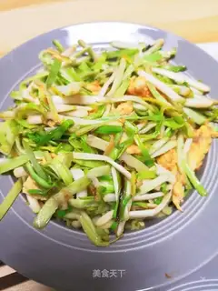 Garlic fried eggs