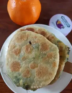 Cream eggs and shrimp pie