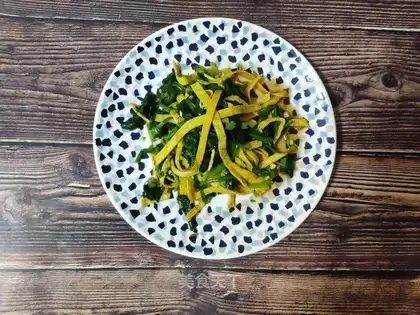 Eggs and spinach
