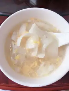 Sweet soup of ginger potatoes and eggs
