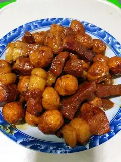 Quail egg red meat