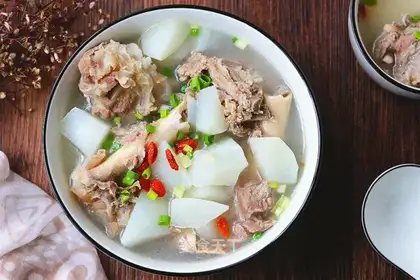 Lamb radish soup