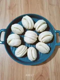 Black pepper roll