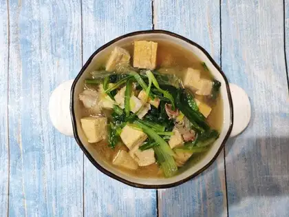 The cabbage is frozen tofu