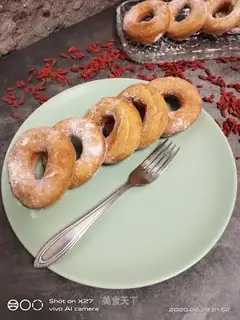 Perfect doughnuts
