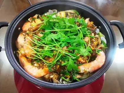 Seafood pan