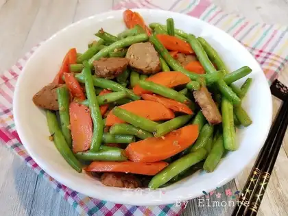 Chickenballs. Four season beans