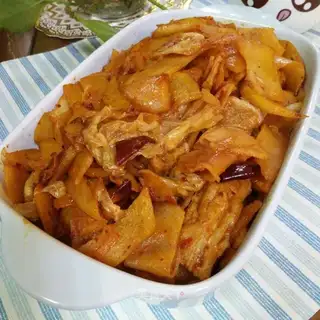 Five sauerkraut with potatoes