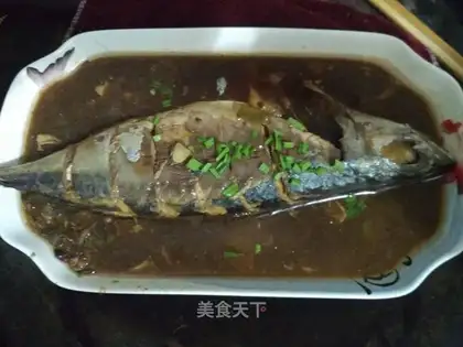 Red-burned mackerel