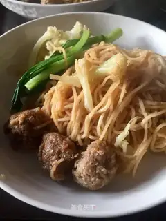 Meatball noodles