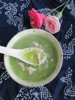 Quick-hand soup, thin-skinned meat