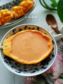 The papaya hit the milk