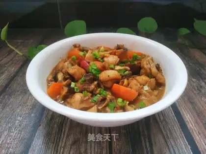 A chicken leg with mushrooms