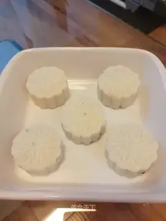 Mock and roll