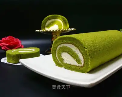Tea and cream cake rolls
