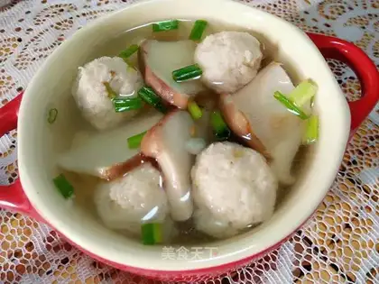 Apricot mushroom soup