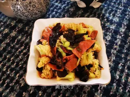 Bacon fried organic vegetables