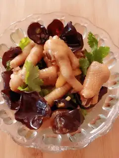Chicken claws