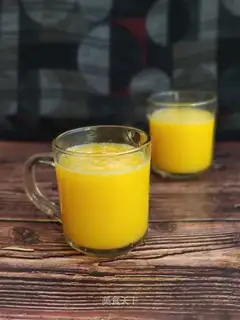 Mango apple juice