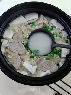 Fish soup, noodles