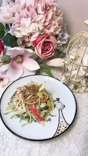 Tuna vegetable salad