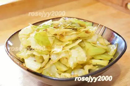 Roast chicken soup