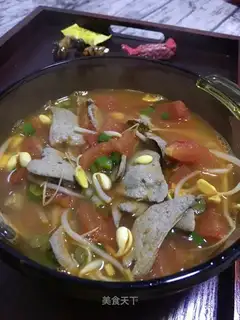Potato bean sprouts and liver soup