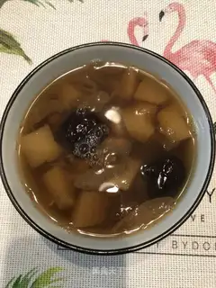 Pine date Sydney soup