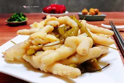 Chicken claws