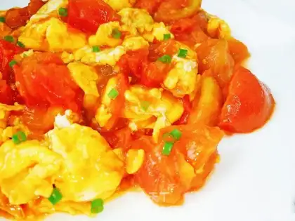 Tomato fried eggs