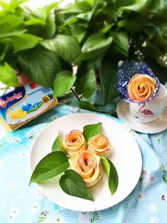 Apple roses