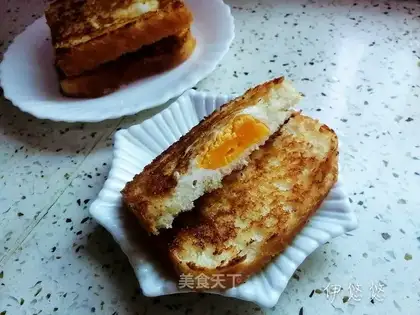 Toast eggs