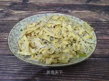 Bean sprouts