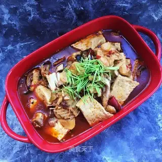 Black tofu stewed by the Malo Gang