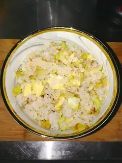 Squeeze eggs and rice