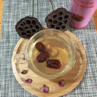 Rose palm tea